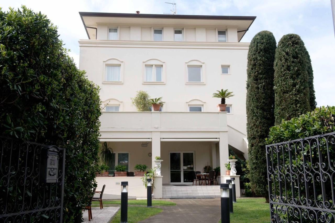 Hotel Nautilus Forte dei Marmi Kültér fotó